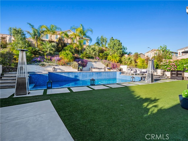 Detail Gallery Image 51 of 65 For 22385 Midtown Ct, Saugus,  CA 91350 - 5 Beds | 4/1 Baths