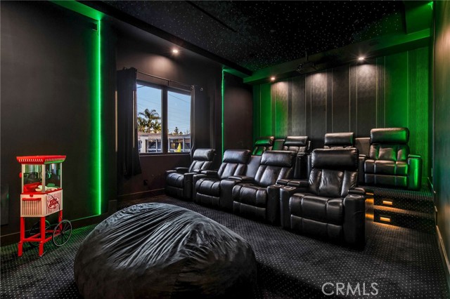 Detail Gallery Image 30 of 75 For 22745 Califa St, Woodland Hills,  CA 91367 - 5 Beds | 4 Baths