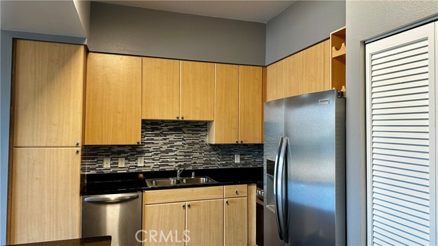 388 E Ocean Boulevard, Long Beach CA: https://media.crmls.org/medias/66682cc7-8568-4a47-b275-97e64c5a71e4.jpg
