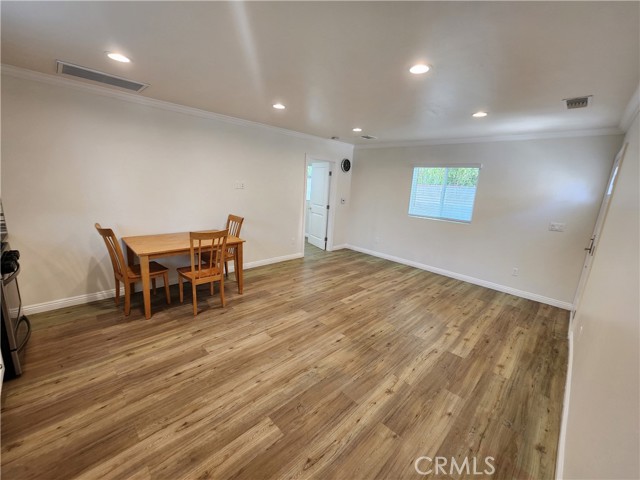 5706 Willis Avenue, Van Nuys CA: https://media.crmls.org/medias/666831f1-41df-42a3-9f4b-46028a7804cf.jpg