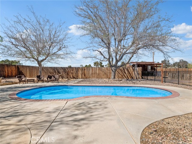 Detail Gallery Image 32 of 45 For 14154 Hopi, Apple Valley,  CA 92307 - 3 Beds | 2 Baths