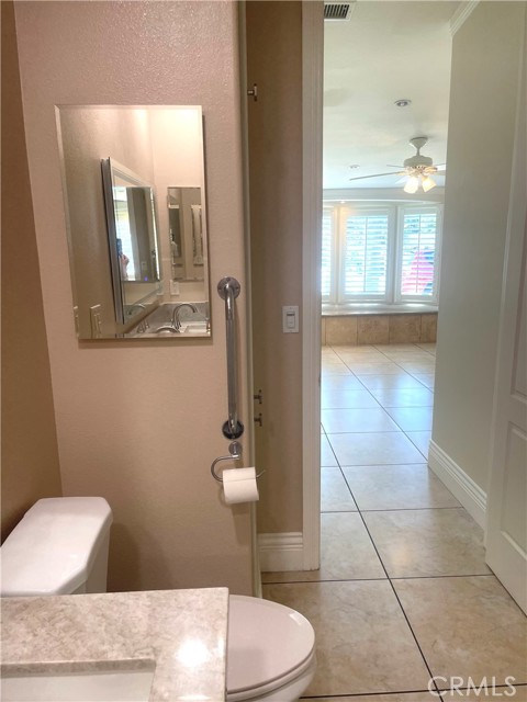 1060 Foxburg Road, Seal Beach CA: https://media.crmls.org/medias/6668923e-382d-4e91-8a20-63c326827dba.jpg