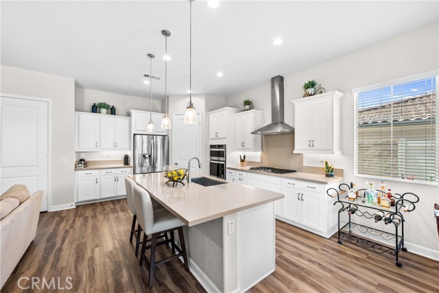 24184 Crestley Drive, Corona CA: https://media.crmls.org/medias/6668dca8-7a59-45ac-9704-51f5476b95d6.jpg