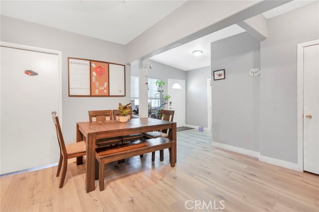 Detail Gallery Image 6 of 42 For 18325 El Molino, Bloomington,  CA 92316 - 3 Beds | 1 Baths