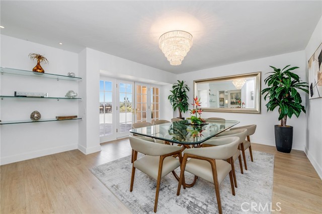 15464 Duomo Via Street, Bel Air CA: https://media.crmls.org/medias/666915aa-6abb-4ced-8640-1a88c0732d0d.jpg