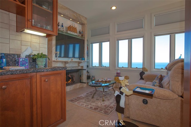 Detail Gallery Image 27 of 55 For 20700 Rockpoint Way, Malibu,  CA 90265 - 4 Beds | 3/1 Baths