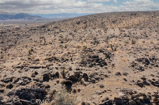 Detail Gallery Image 10 of 19 For 1000 Millie Ln, Yucca Valley,  CA 92285 - – Beds | – Baths