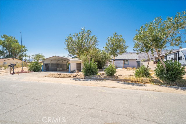 Detail Gallery Image 2 of 38 For 72183 Sunnyvale, Twentynine Palms,  CA 92277 - 3 Beds | 2 Baths