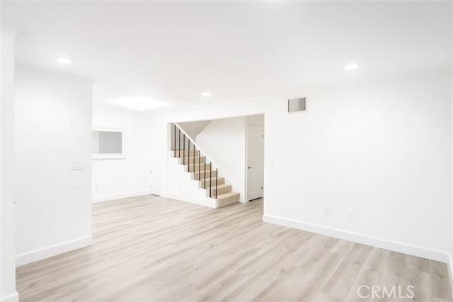 Detail Gallery Image 6 of 26 For 5114 W 1st St #C,  Santa Ana,  CA 92703 - 3 Beds | 2/1 Baths