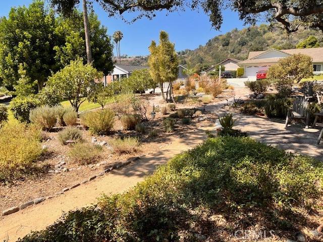 Detail Gallery Image 8 of 34 For 2040 Whitebluff Dr, San Dimas,  CA 91773 - 3 Beds | 2 Baths