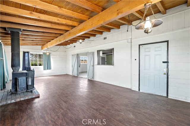 Detail Gallery Image 14 of 45 For 10888 Phelan Rd., Oak Hills,  CA 92344 - 1 Beds | 1 Baths