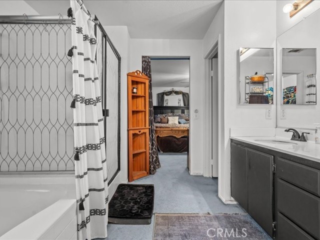 Image 19 of 39 For 528 Memphis Court