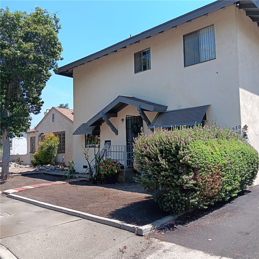 920 Palomares Street