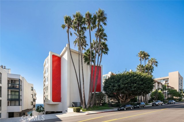 565 Esplanade, Redondo Beach, California 90277, 1 Bedroom Bedrooms, ,1 BathroomBathrooms,Residential,Sold,Esplanade,PV17218278