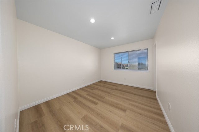 Detail Gallery Image 11 of 19 For 7951 Primrose Ln, Highland,  CA 92346 - 3 Beds | 2 Baths