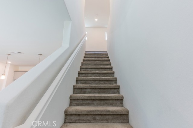 Detail Gallery Image 15 of 64 For 27638 Sawtooth Ln, Canyon Country,  CA 91387 - 3 Beds | 2/1 Baths