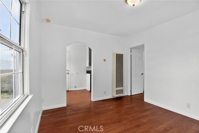 Detail Gallery Image 5 of 15 For 253 E Louise, Long Beach,  CA 90805 - – Beds | – Baths