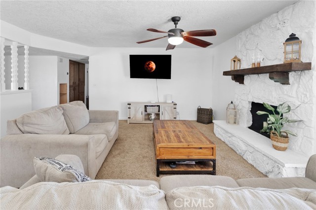 Detail Gallery Image 3 of 38 For 20357 Ituma, Apple Valley,  CA 92308 - 4 Beds | 2 Baths
