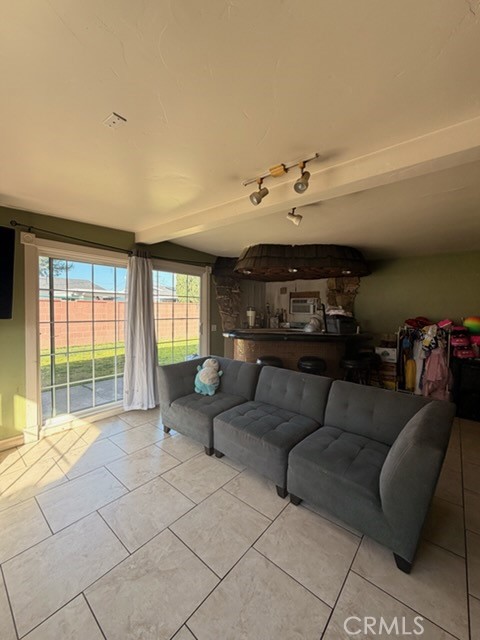 Detail Gallery Image 11 of 26 For 2403 W Almond Ave, Orange,  CA 92868 - 3 Beds | 2 Baths