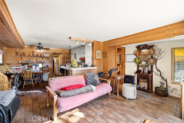 Detail Gallery Image 10 of 48 For 268 & 270 Walnut St, Costa Mesa,  CA 92627 - 3 Beds | 2/1 Baths