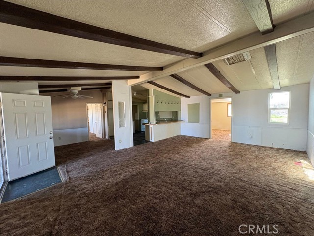 Detail Gallery Image 5 of 25 For 13173 Camellia Rd, Victorville,  CA 92392 - 4 Beds | 2 Baths