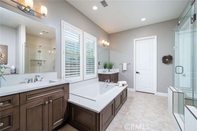 Detail Gallery Image 21 of 67 For 614 E Camellia Way, Azusa,  CA 91702 - 5 Beds | 4/1 Baths