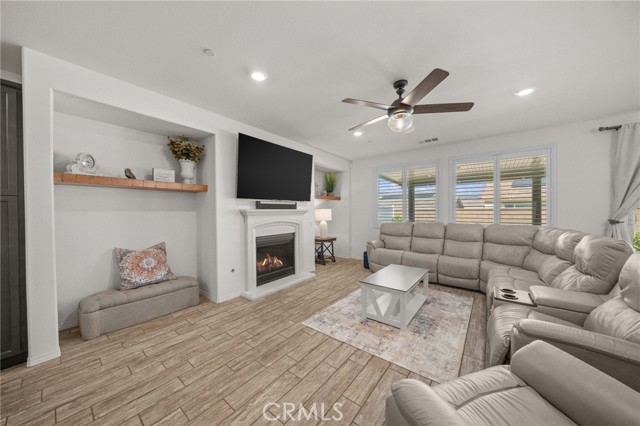 Detail Gallery Image 17 of 61 For 11066 Guffey Ranch Way, Corona,  CA 92883 - 4 Beds | 2 Baths