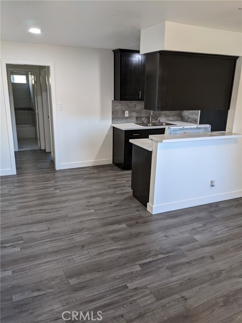 Detail Gallery Image 1 of 13 For 1708 Pine Ave #4,  Long Beach,  CA 90813 - 1 Beds | 1 Baths