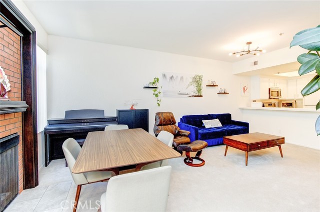 Detail Gallery Image 17 of 59 For 2563 Plaza Del Amo #204,  Torrance,  CA 90503 - 2 Beds | 2 Baths