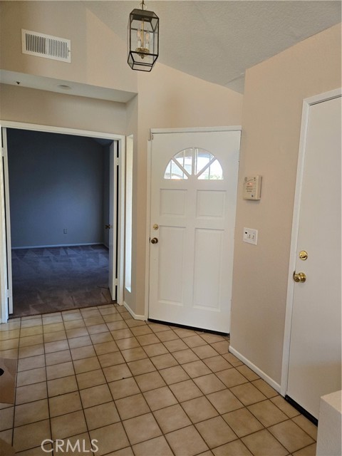 Detail Gallery Image 14 of 23 For 2918 Saint Tropez Dr, Ontario,  CA 91761 - 4 Beds | 2/1 Baths