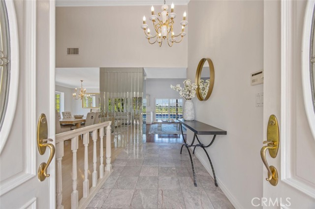 2039 Channelford Road, Westlake Village CA: https://media.crmls.org/medias/66746988-cff3-40d8-90da-7e9e3a453f43.jpg