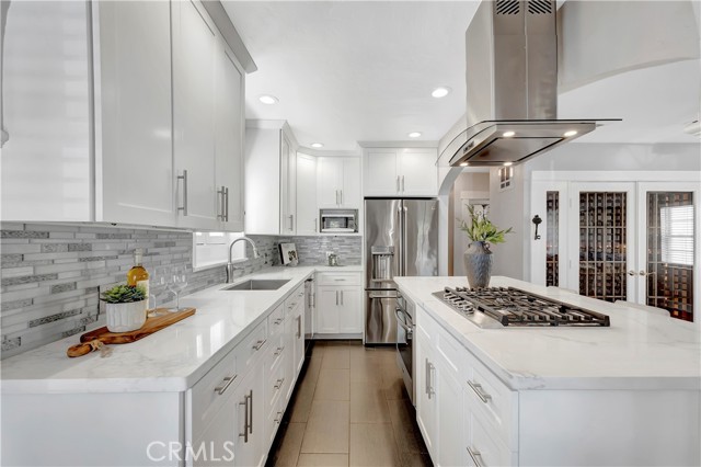 218 Covina Avenue, Long Beach CA: https://media.crmls.org/medias/667572b4-d9c7-4ead-8e3b-154c6f33cc89.jpg