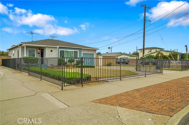 1486 W 186th Street, Gardena CA: https://media.crmls.org/medias/6675cc76-18e4-4e31-9d38-57ba97b1e436.jpg