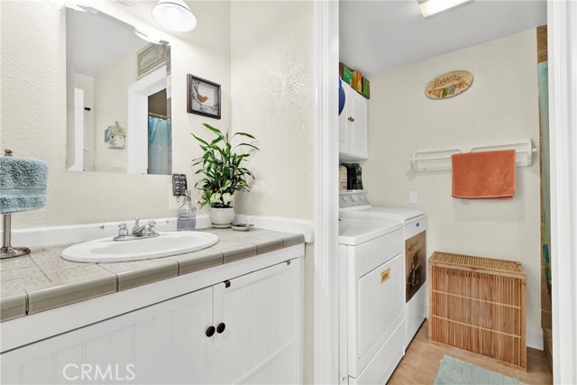 Detail Gallery Image 16 of 43 For 2501 Deodar St, Santa Ana,  CA 92705 - 3 Beds | 2 Baths