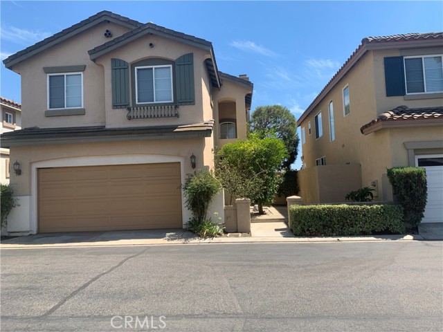 1740 Pierce Lane, Placentia CA: https://media.crmls.org/medias/667634b5-4485-47c1-8aa6-3d22aea0ddaf.jpg