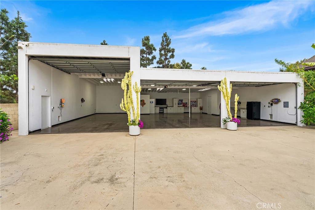 MLS #OC25238572 image #3