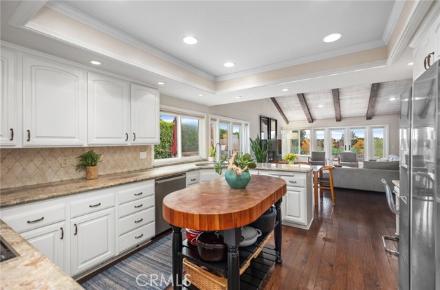 Detail Gallery Image 11 of 40 For 5542 Oakley, Irvine,  CA 92603 - 5 Beds | 3 Baths