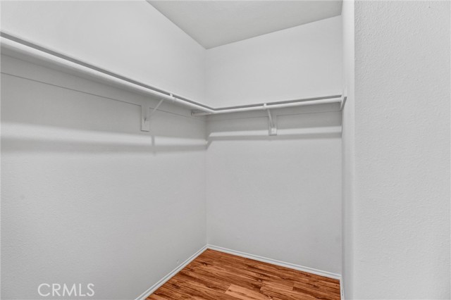 18403 Collins Street, Tarzana CA: https://media.crmls.org/medias/6676b0f6-f835-4e2a-8c32-349c1399a51b.jpg