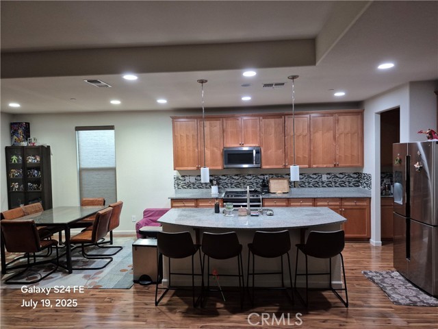 4033 Morrison Way, Roseville CA: https://media.crmls.org/medias/66772c34-fc92-4048-a7a3-1c8b45336f56.jpg