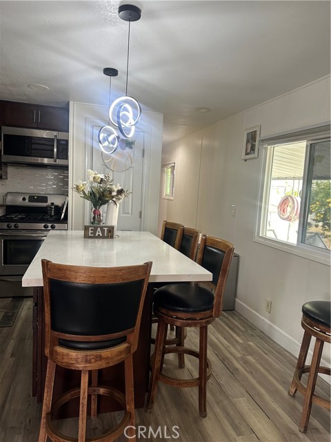 Detail Gallery Image 4 of 11 For 1097 State, Hemet,  CA 92543 - 3 Beds | 1/1 Baths