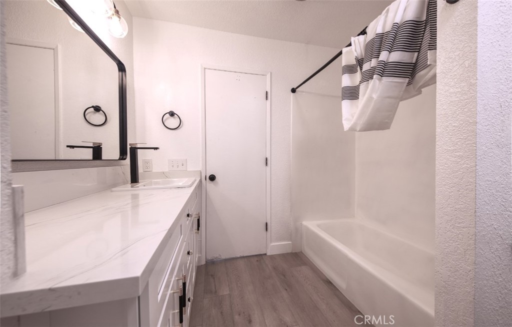 MLS #WS25248451 image #24