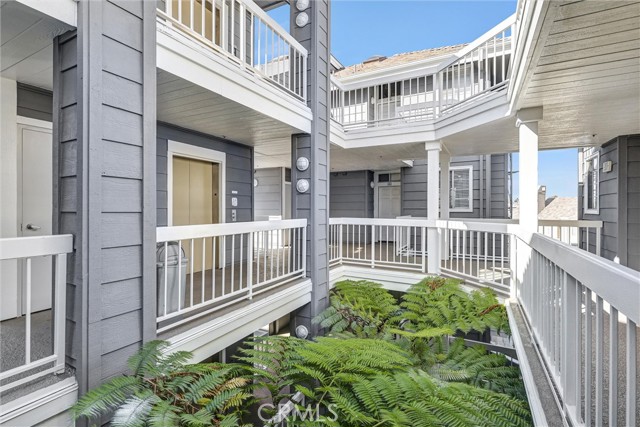 Detail Gallery Image 2 of 30 For 20301 Bluffside, Huntington Beach,  CA 92646 - 0 Beds | 1 Baths