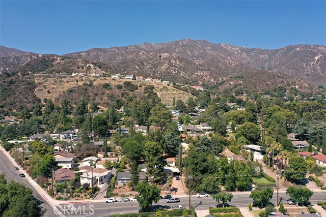 3953 Santa Carlotta, La Crescenta CA: https://media.crmls.org/medias/667a03cf-695b-4821-877d-9f06da4bb441.jpg