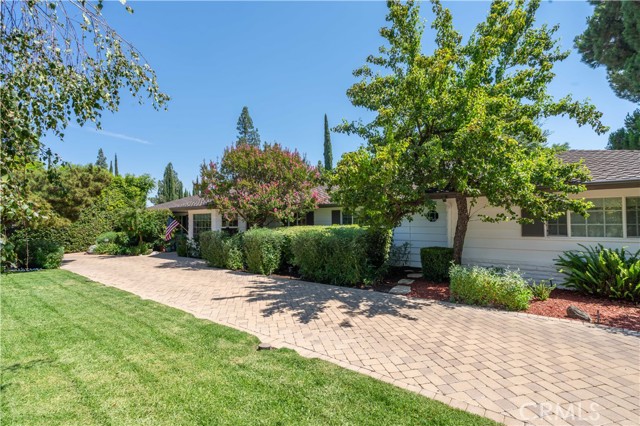 Detail Gallery Image 3 of 46 For 19308 Lemarsh St, Northridge,  CA 91324 - 4 Beds | 3 Baths