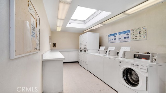 17522 Vandenberg Lane, Tustin CA: https://media.crmls.org/medias/667ae778-02af-41bc-a10a-c7269b78bdea.jpg