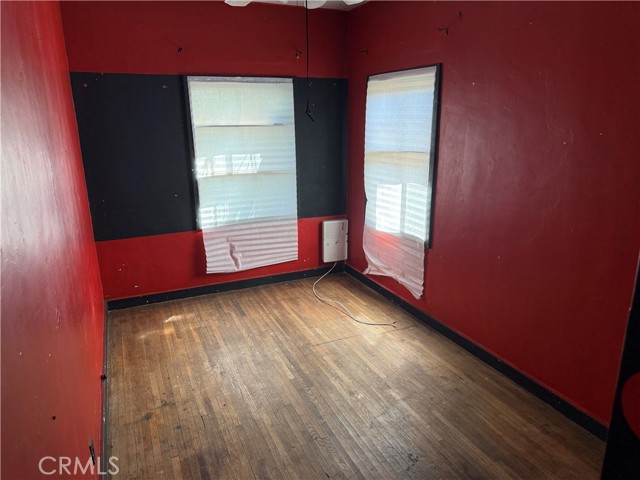 Image 8 of 9 For 2412 Gale  