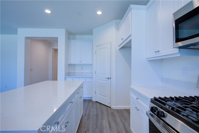 Detail Gallery Image 9 of 44 For 495 Daffodil Dr, Merced,  CA 95341 - 5 Beds | 3 Baths