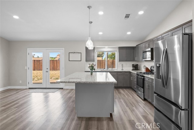 Detail Gallery Image 18 of 40 For 19018 Tule Way, Lake Elsinore,  CA 92530 - 3 Beds | 2 Baths