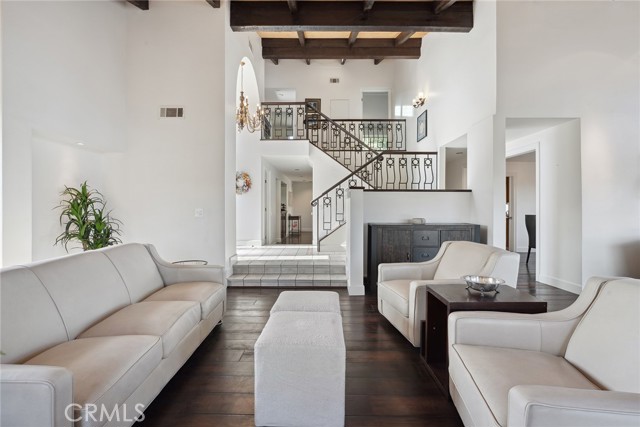 Detail Gallery Image 7 of 44 For 4372 Park Vicente, Calabasas,  CA 91302 - 4 Beds | 4/1 Baths