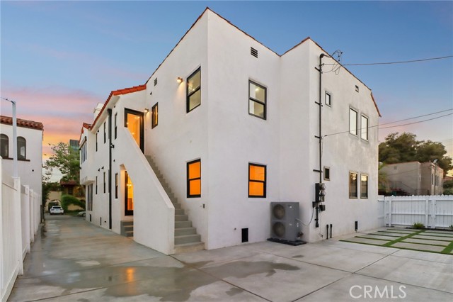 6373 W 6TH Street, Los Angeles CA: https://media.crmls.org/medias/667c3ef0-2358-4352-ab18-cc15a226df92.jpg